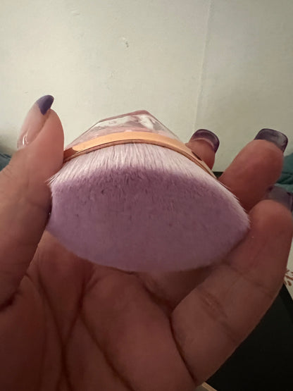 Oñi’s foundation brush