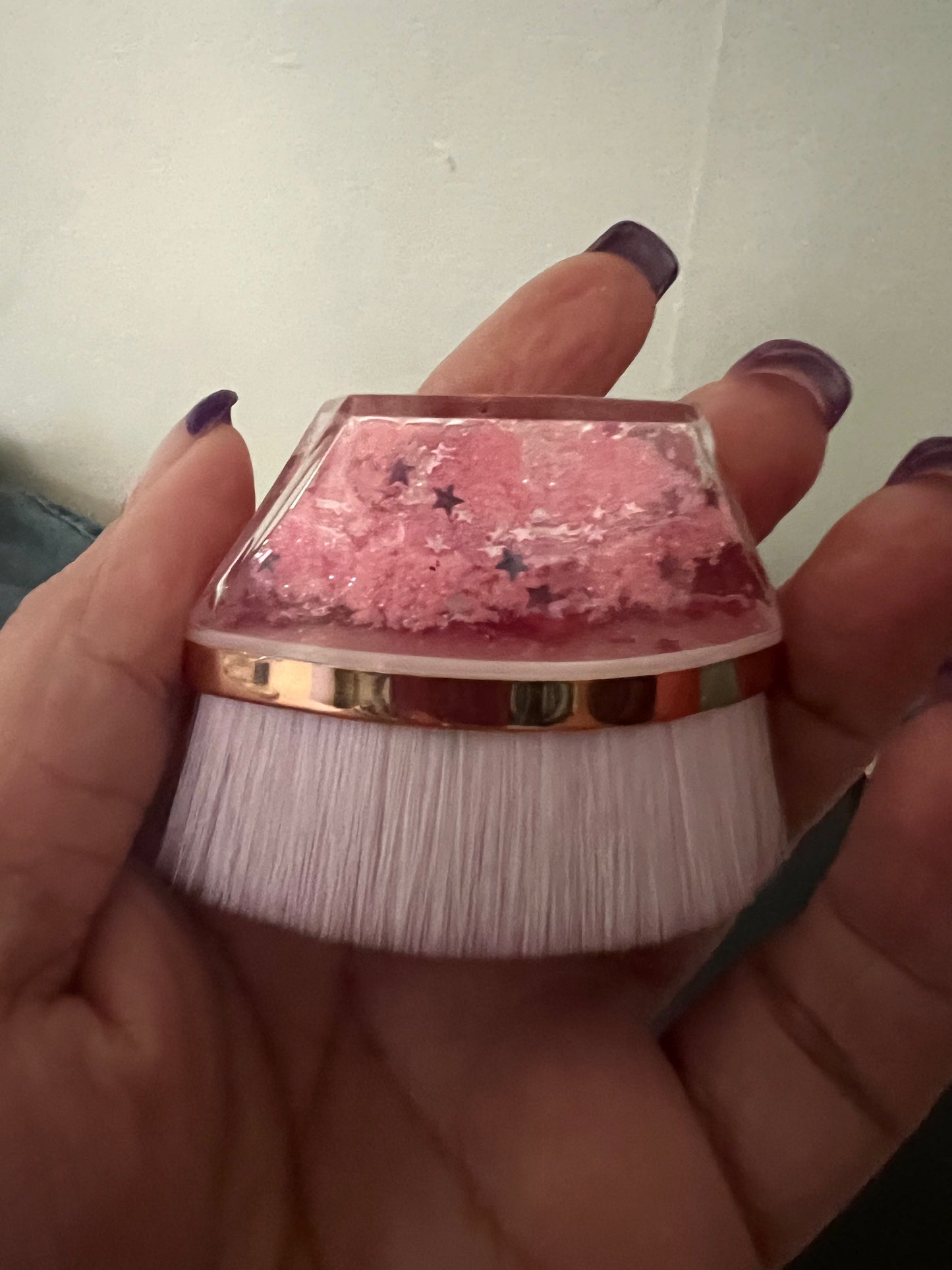 Oñi’s foundation brush